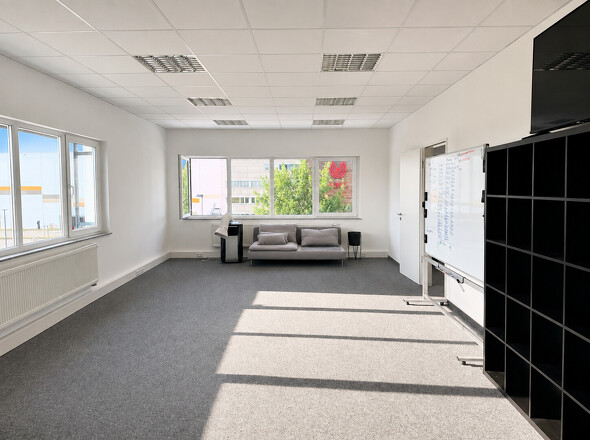 Großes Büro / Besprecher