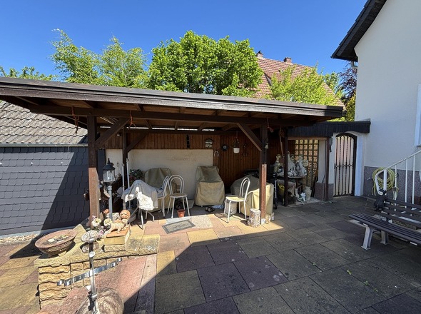 Überdachte Terrasse