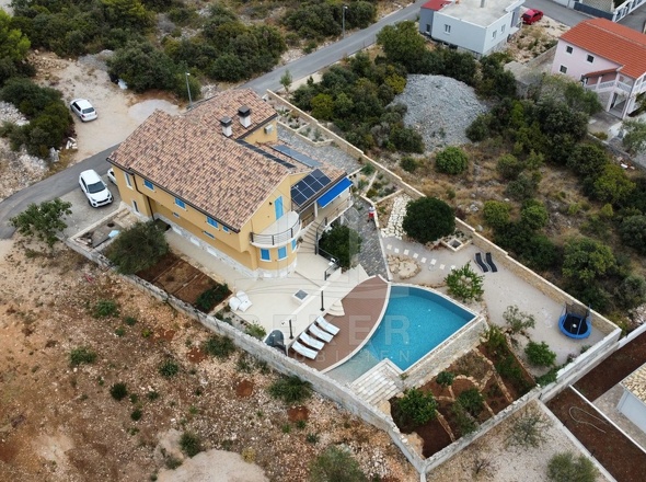 Moderne Villa mit nachhaltiger Ausstattung