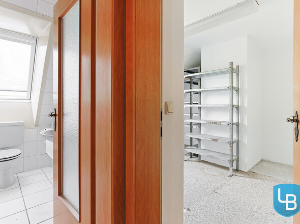 WC und ein weiteres Zimmer mit Wasseranschluss