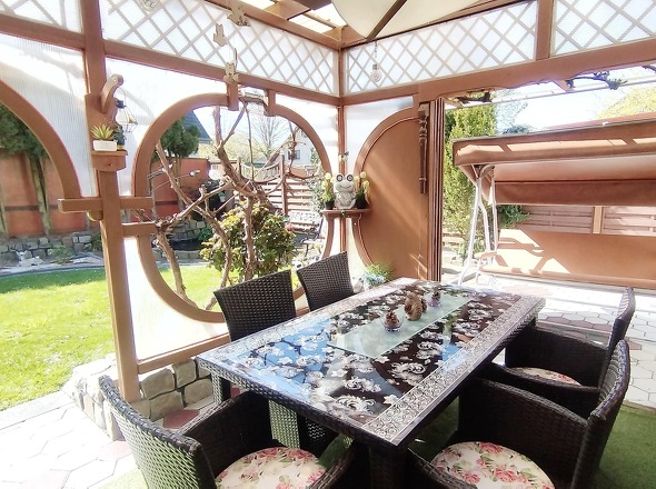 Überdachte Terrasse