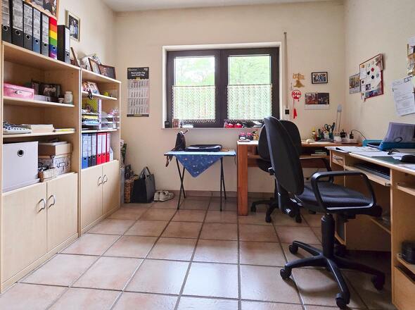 Neubau: Büro (bzw. Kind1)