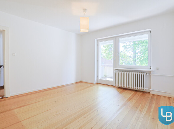 Zimmer mit Zugang zur Loggia
