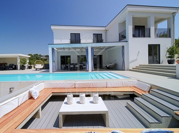 Villa in ländlicher Idylle 