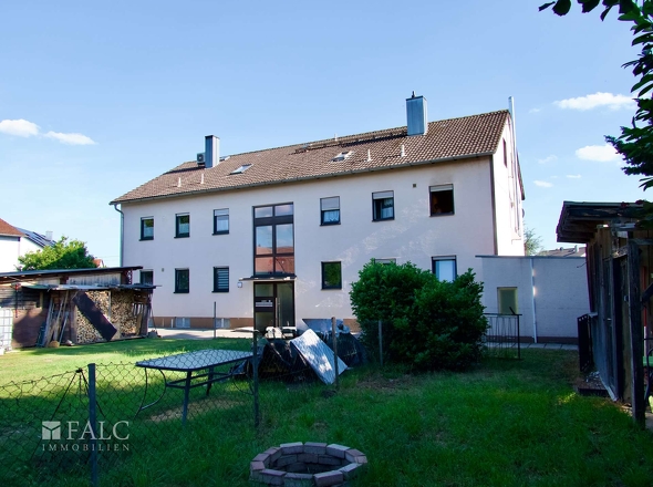 Kleines, gepflegtes MFH