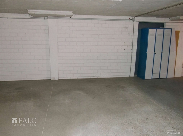 TG-Stellplatz(€9.000), KI bearbeitet