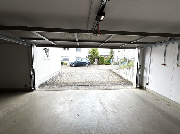 Tiefgaragenstellplatz