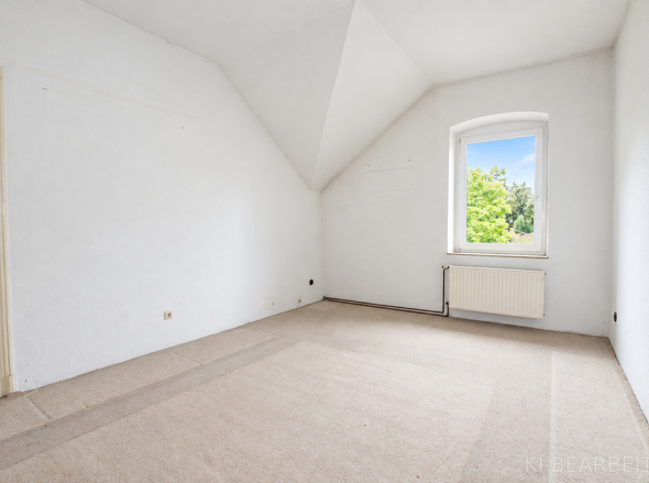 Schlafzimmer im Dachgeschoss – Ansicht 2