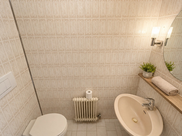 Gäste-WC (KI-optimiert)