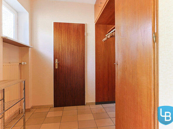 ... mit Garderobe