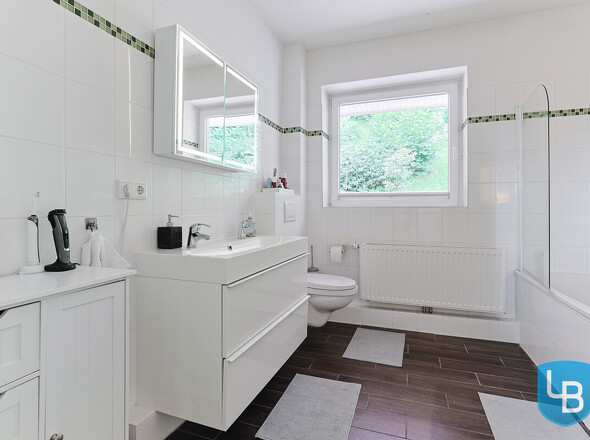 Wannenbad OG