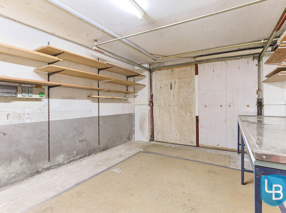 Garage mit Werkstatt