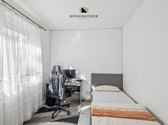 Schlafzimmer 1