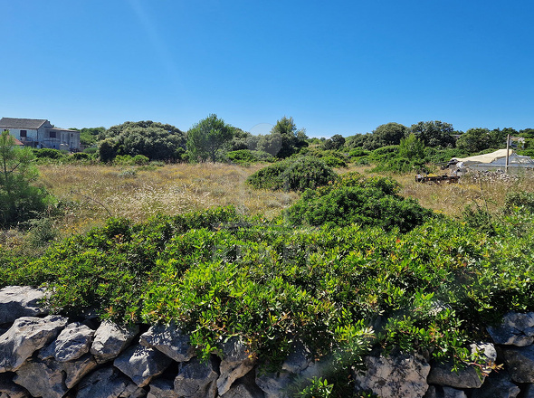 Idyllisches Baugrundstück auf der Insel Vir