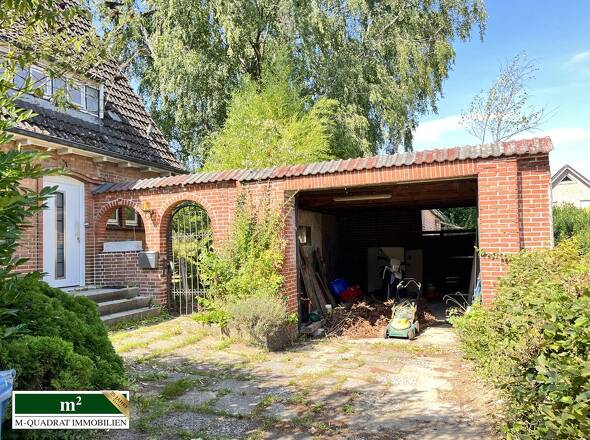 Gartenzugang und Garage