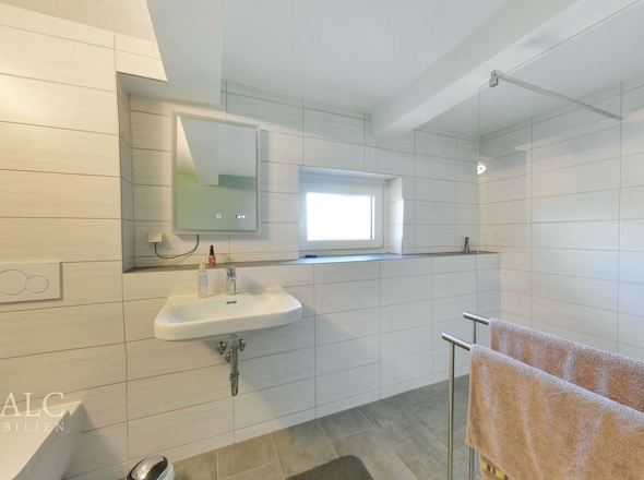 Badezimmer 1.OG