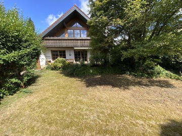 Einfamilienhaus mit Südterrasse und Sonnenbalkon