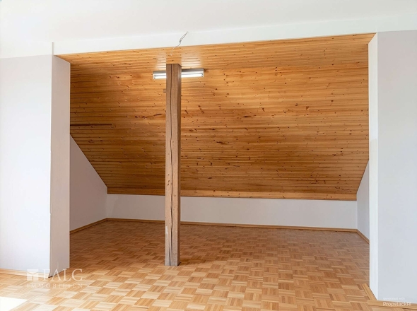OG: Begehbarer Kleiderschrank o. ä.