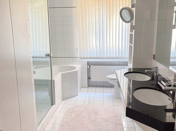 Badezimmer - (KI generiert)