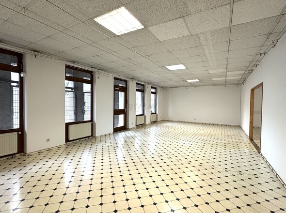 Verkaufsfläche Raum  1