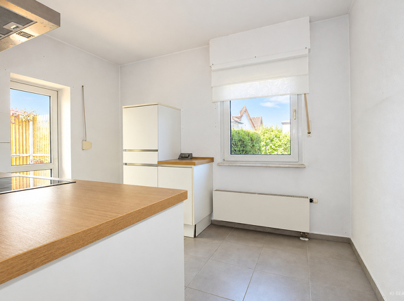 Küche – Blick zum Fenster