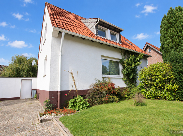 Fassade und Vorgarten