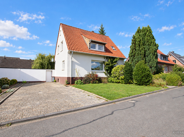 Straßenansicht des Hauses