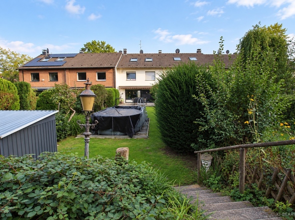 Garten mit Rasenfläche